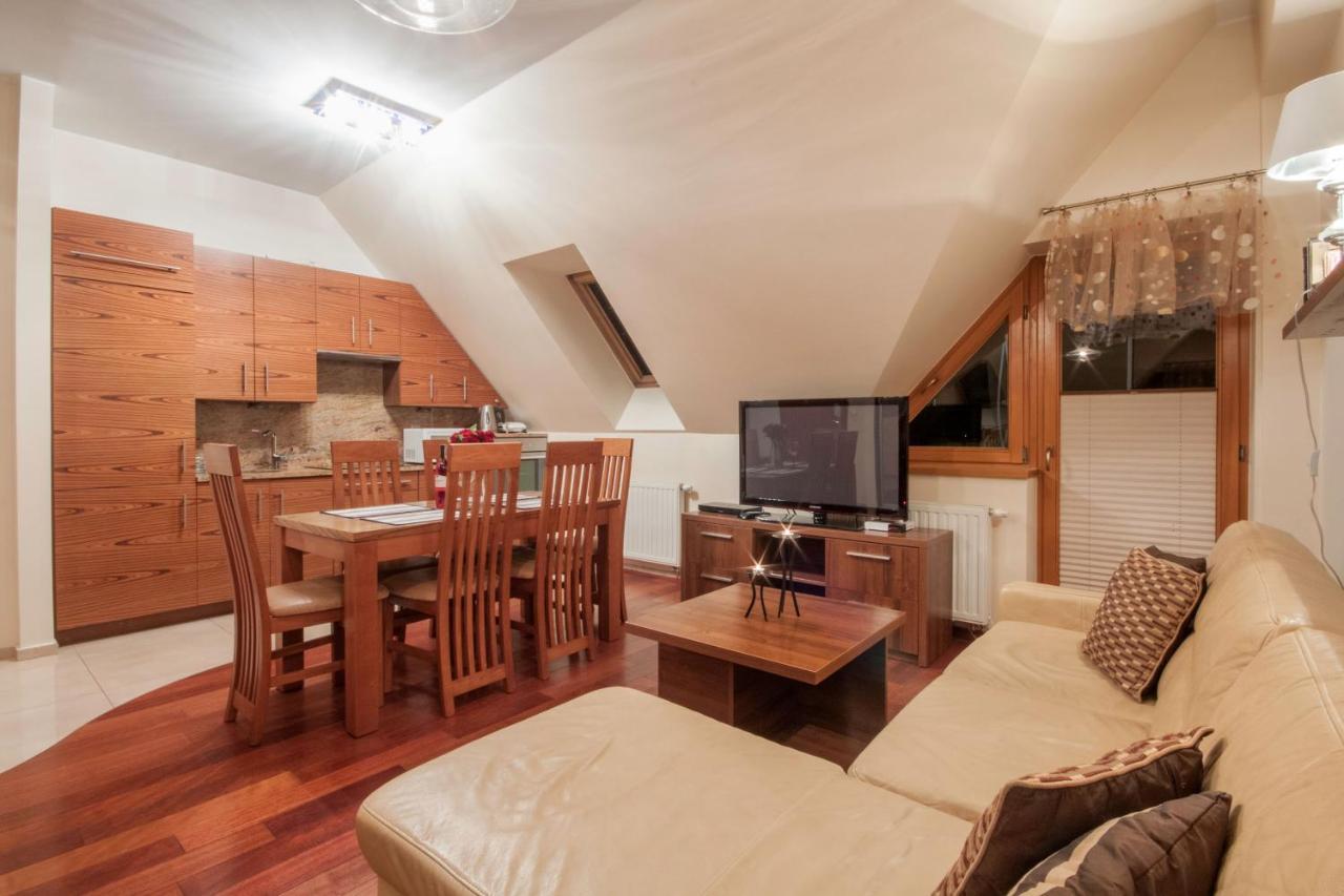 Apartserwis - Gorace Zrodla Morskie Oko Apartment *